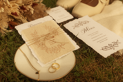 Faire-part nude et tissu